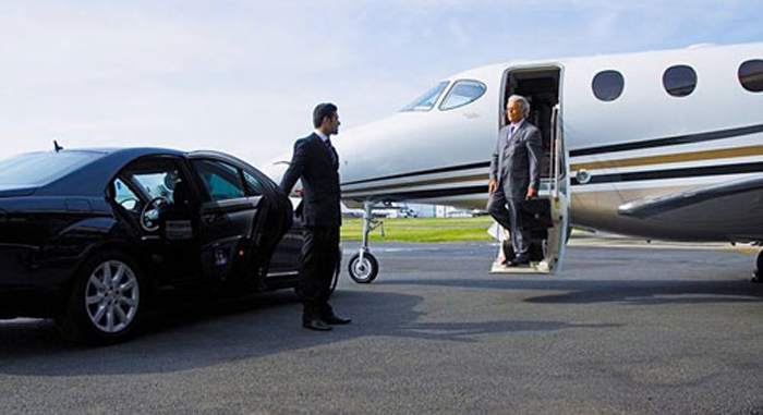 Airport transfer service at Ottawa International Airport